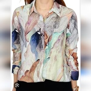 💰H & M Women's Multicolor Abstract Blouse